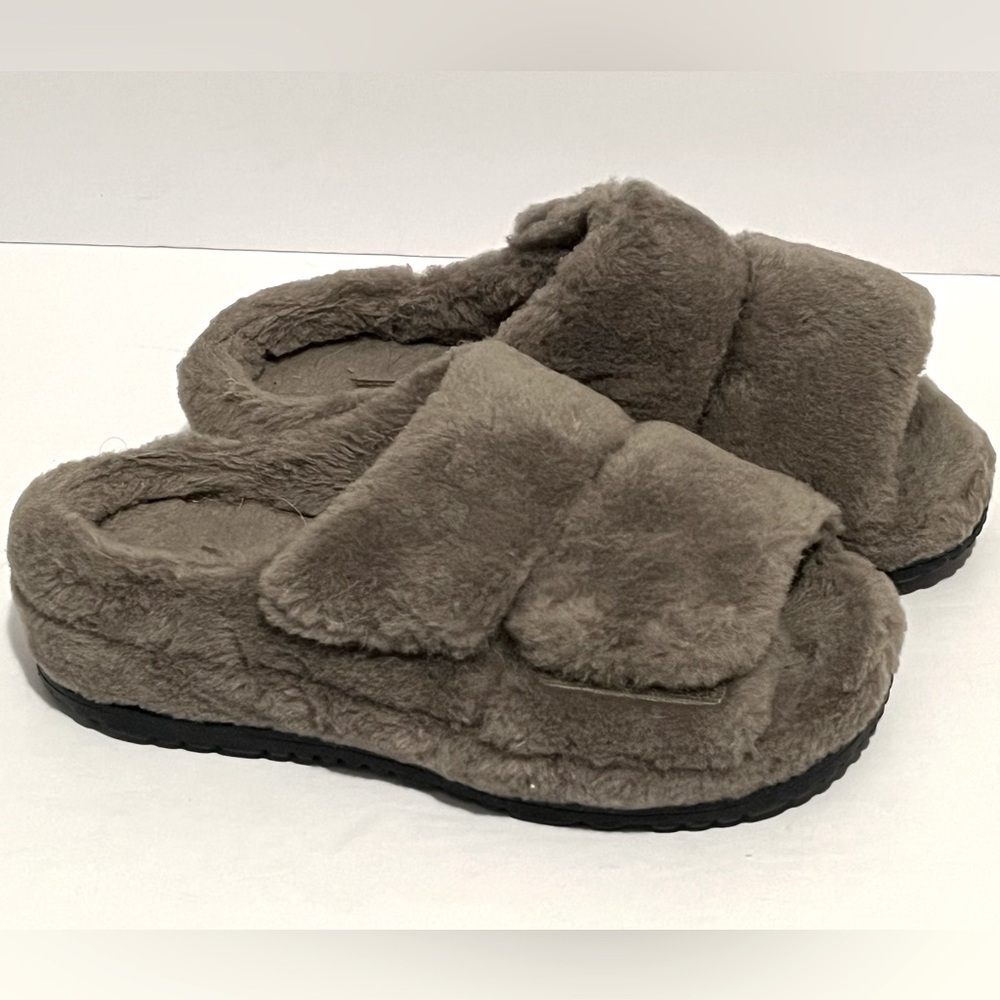 All Gender Fluff That by Ugg